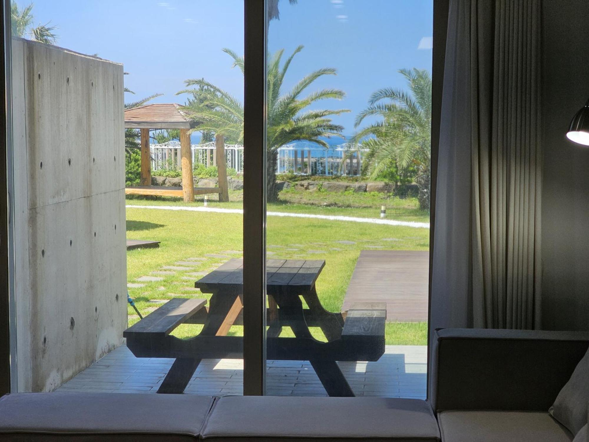 Jeju Badayeon Villa Сеогвипо Екстериор снимка