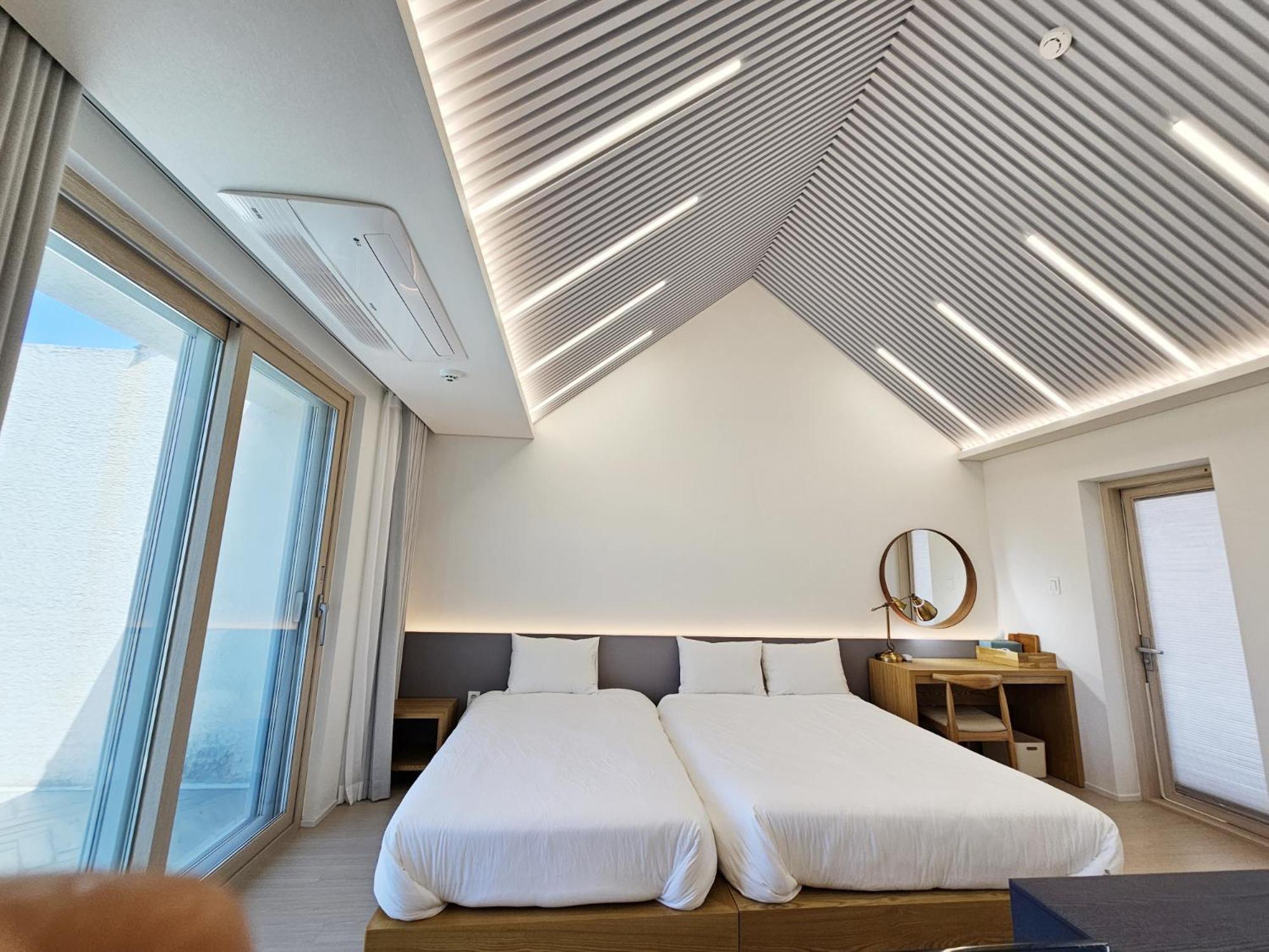 Jeju Badayeon Villa Сеогвипо Екстериор снимка