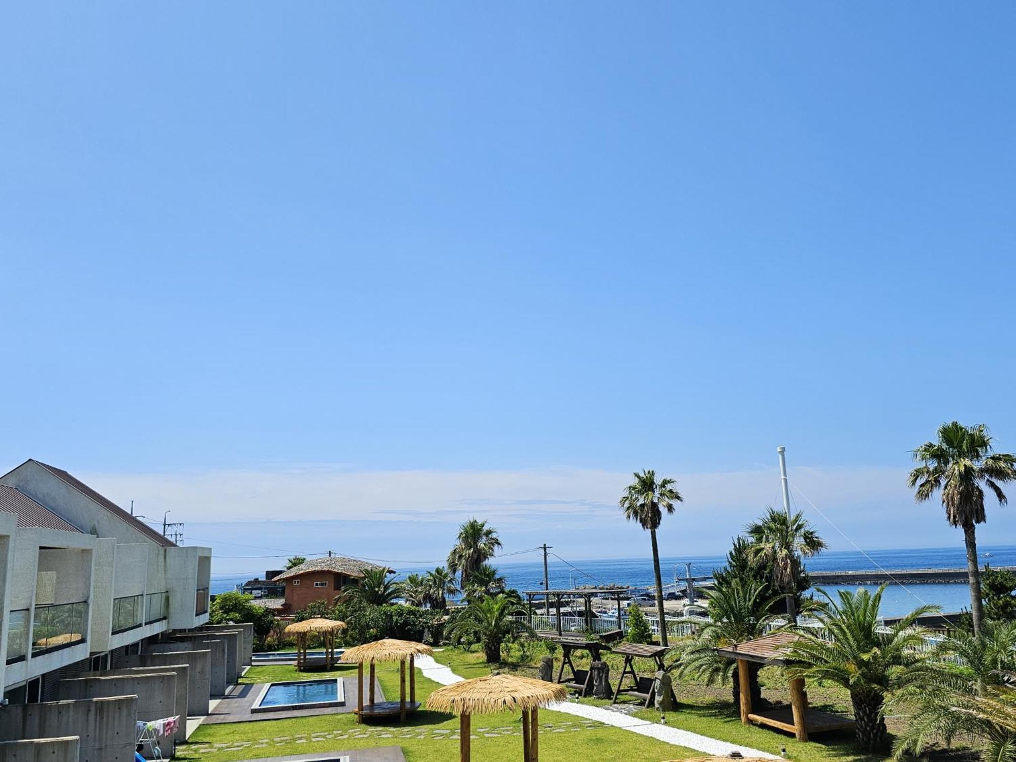 Jeju Badayeon Villa Сеогвипо Екстериор снимка