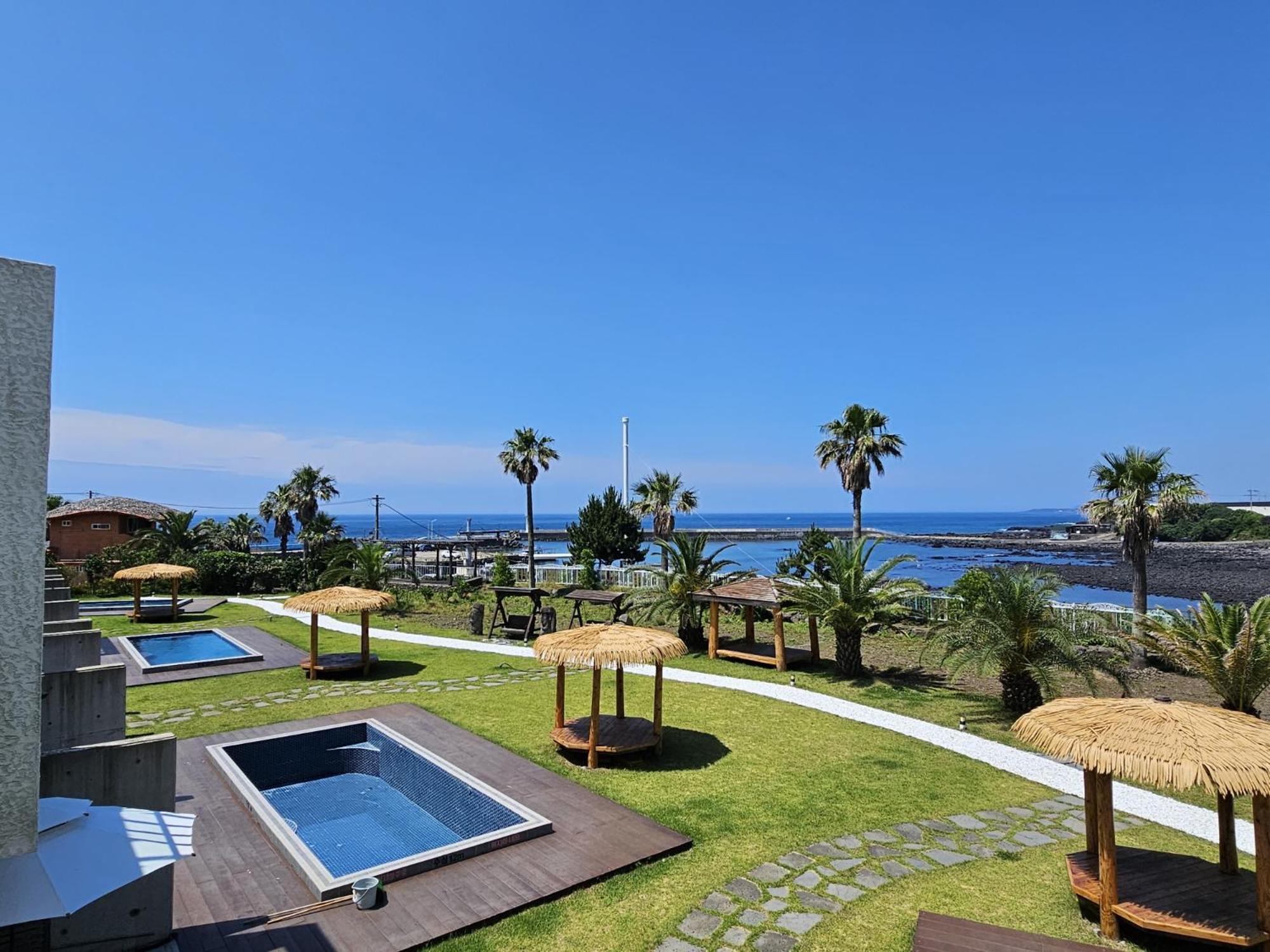 Jeju Badayeon Villa Сеогвипо Екстериор снимка