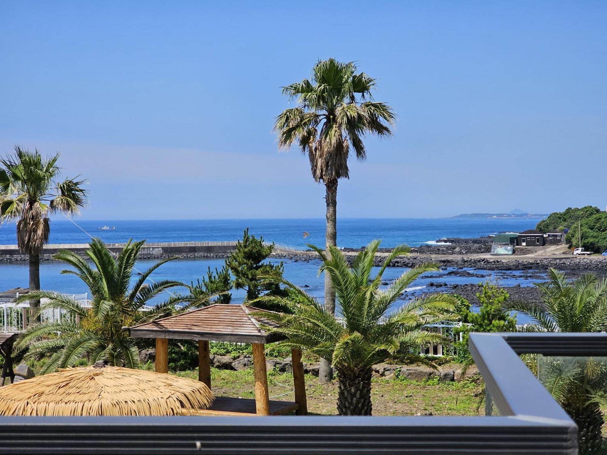 Jeju Badayeon Villa Сеогвипо Екстериор снимка