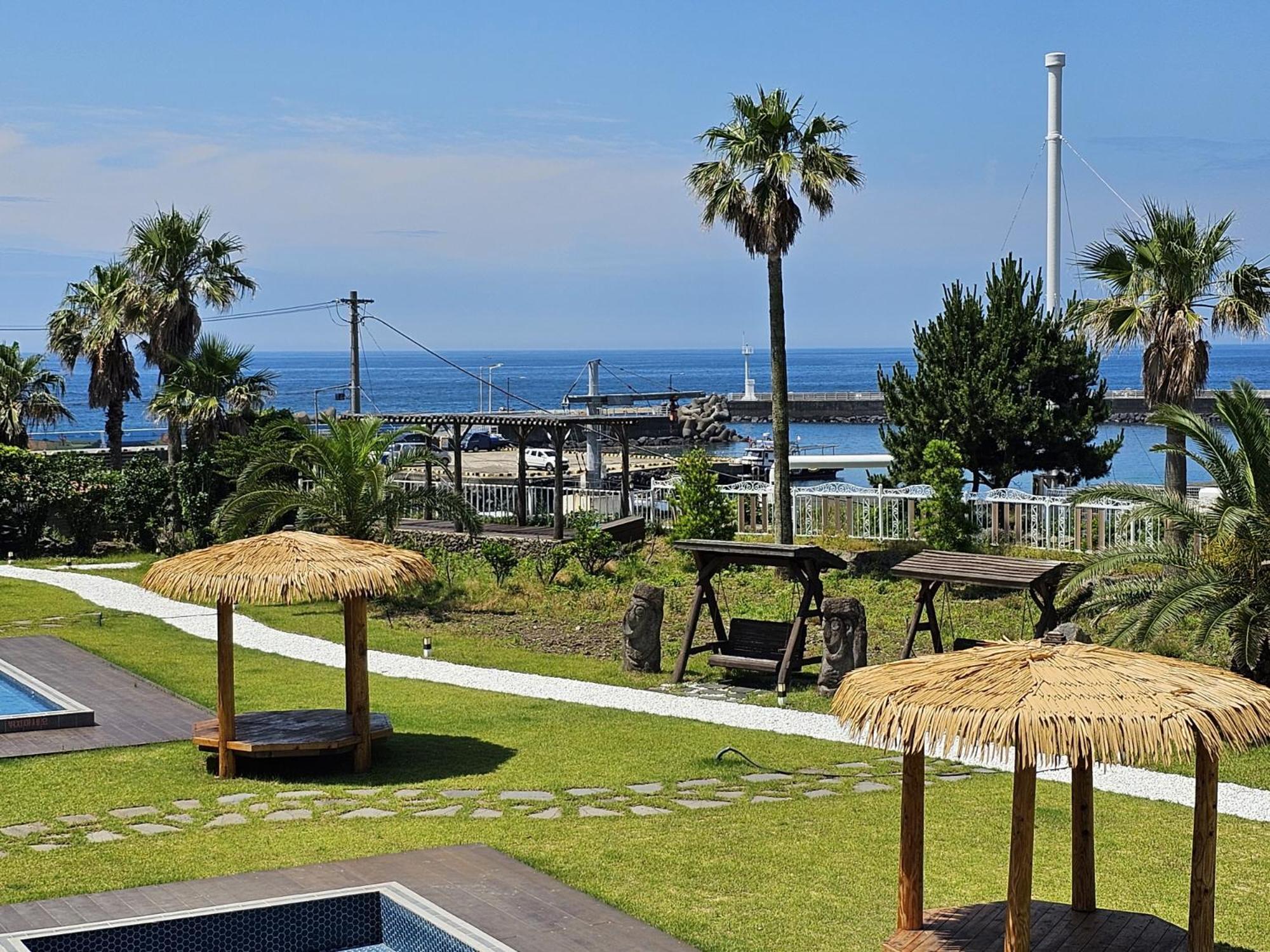 Jeju Badayeon Villa Сеогвипо Екстериор снимка