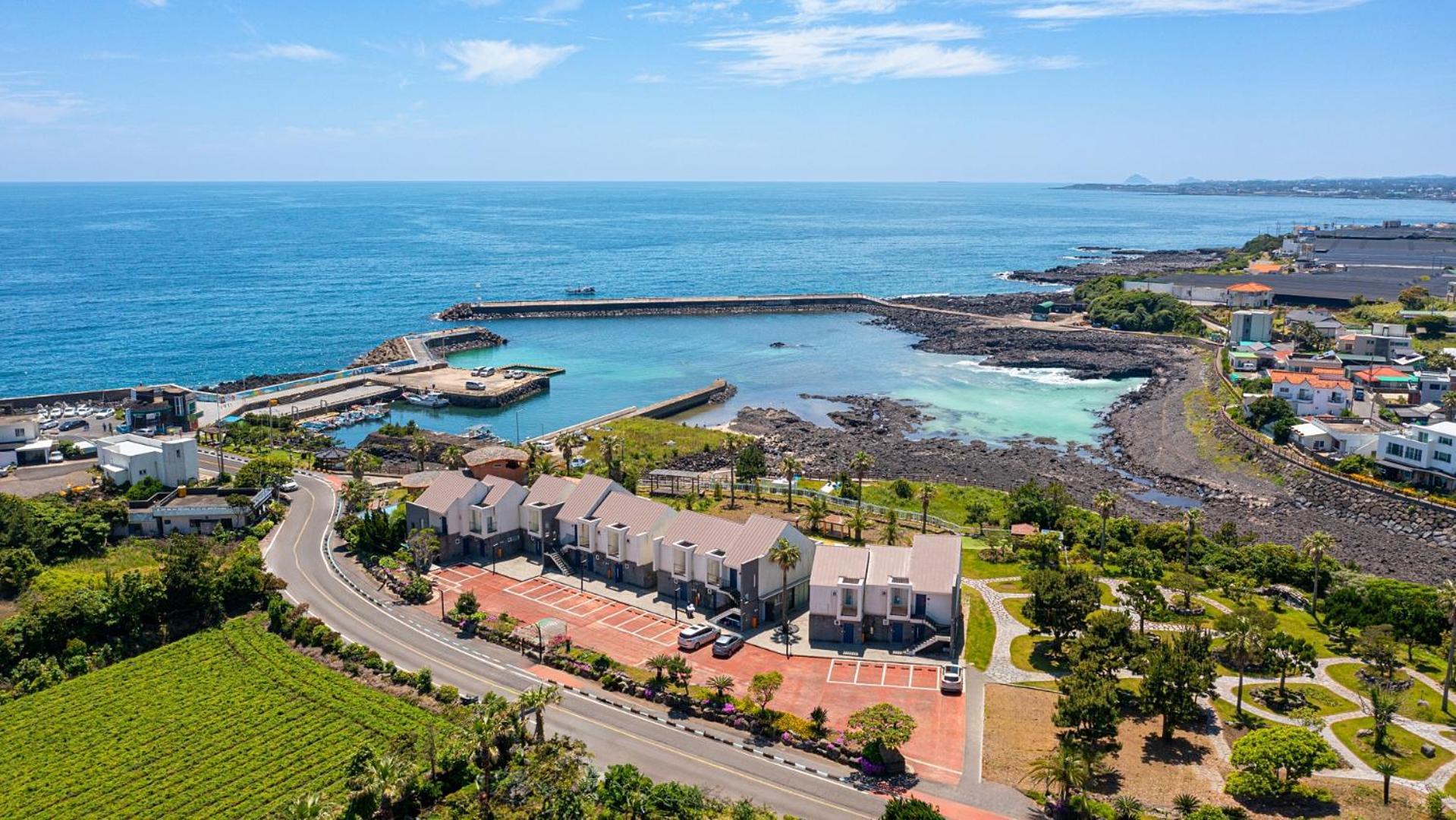 Jeju Badayeon Villa Сеогвипо Екстериор снимка